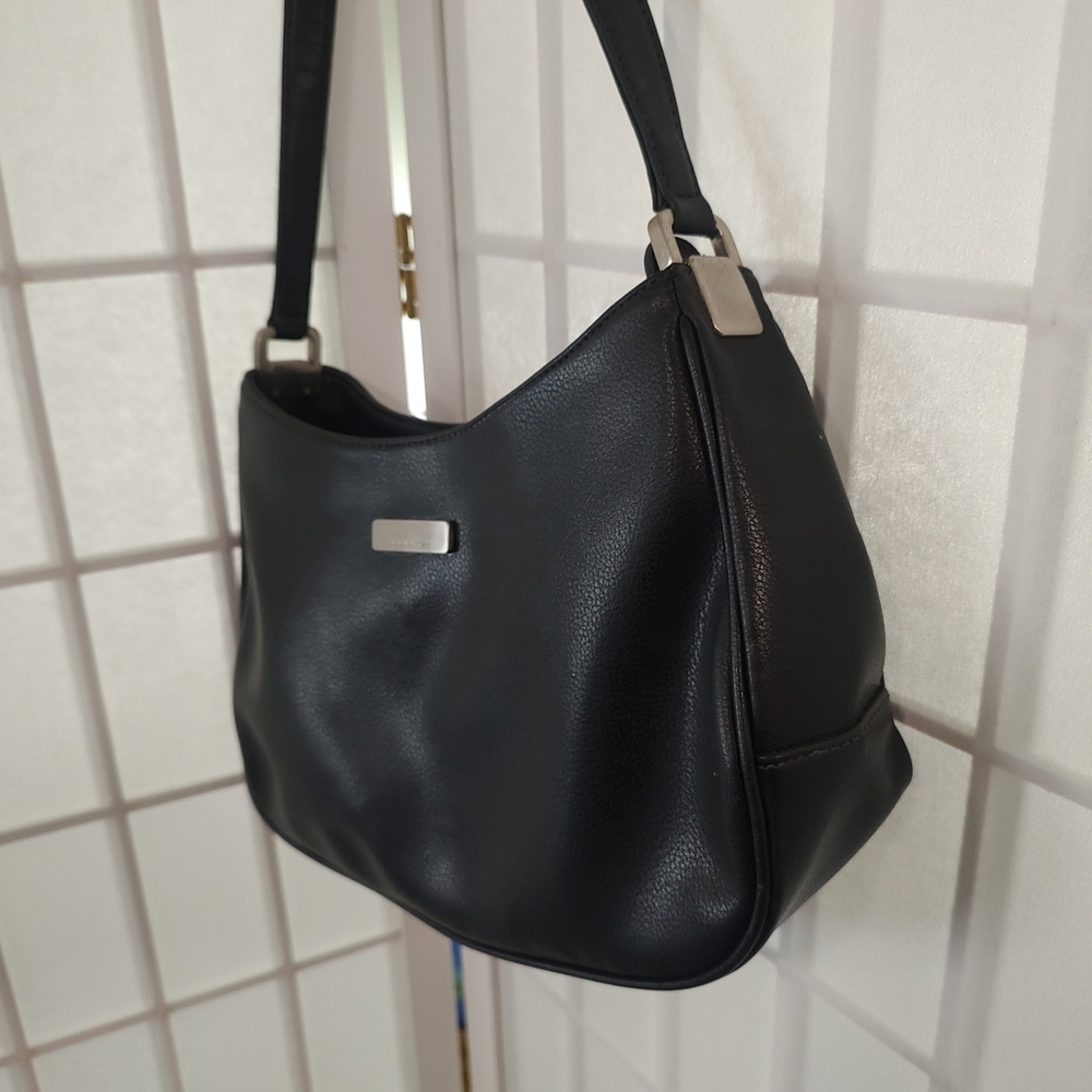 Liz Claiborne Black Shoulder Bag Sleek Minimalist Design - Picture 5 of 16